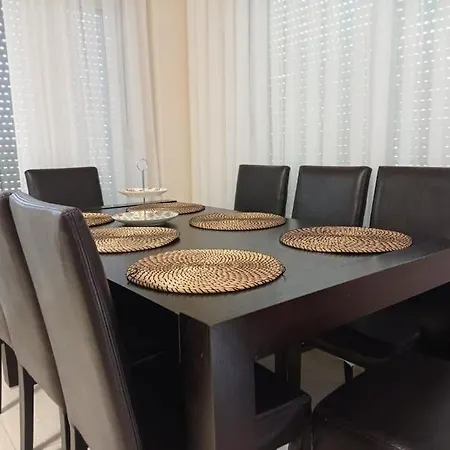 Sleeps 6, With Private Pool - Awz 242