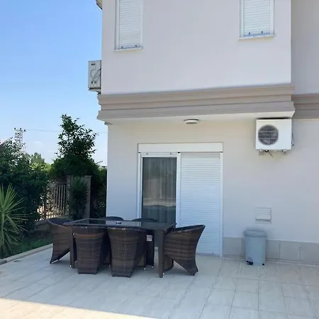 Sleeps 6, With Private Pool - Awz 242 *